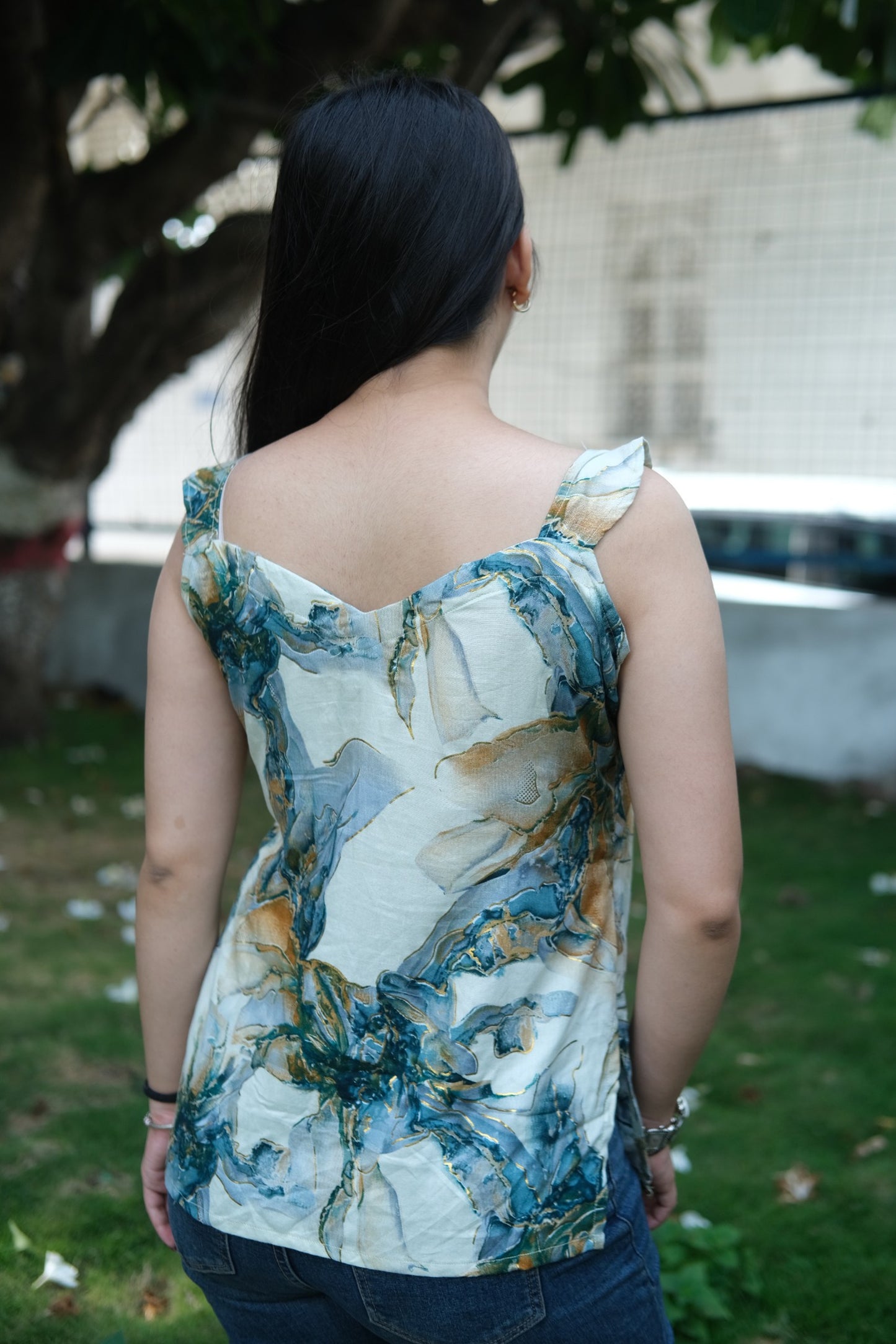 💙Aqua Veins Hand-Painted Sleeveless Kurti