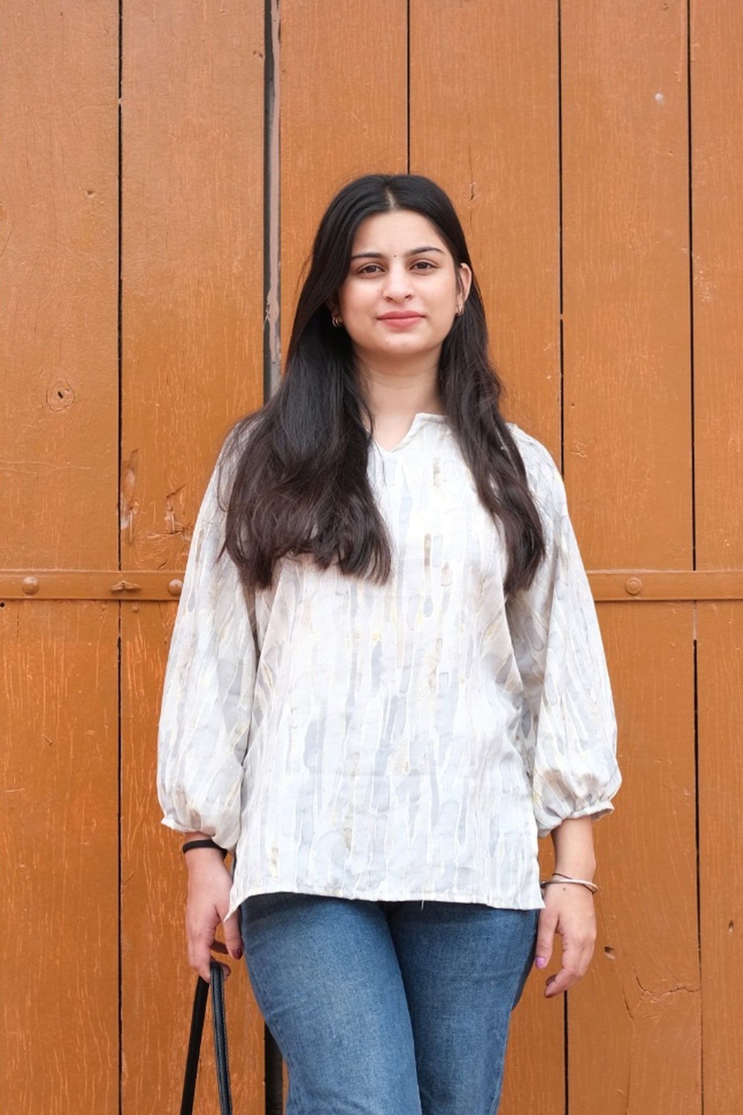 🦅Ivory Mist Balloon-Sleeve Kurti
