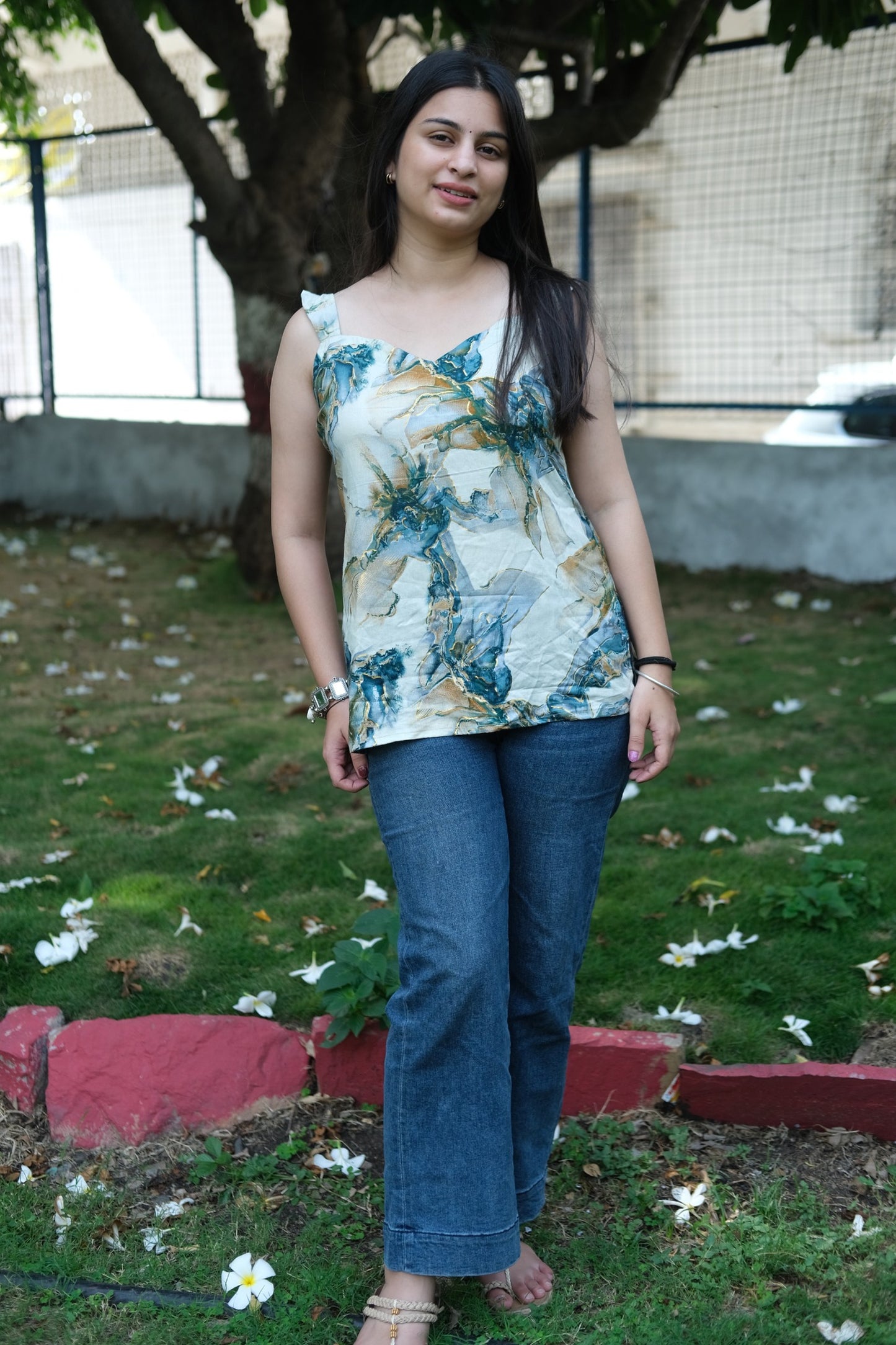 💙Aqua Veins Hand-Painted Sleeveless Kurti