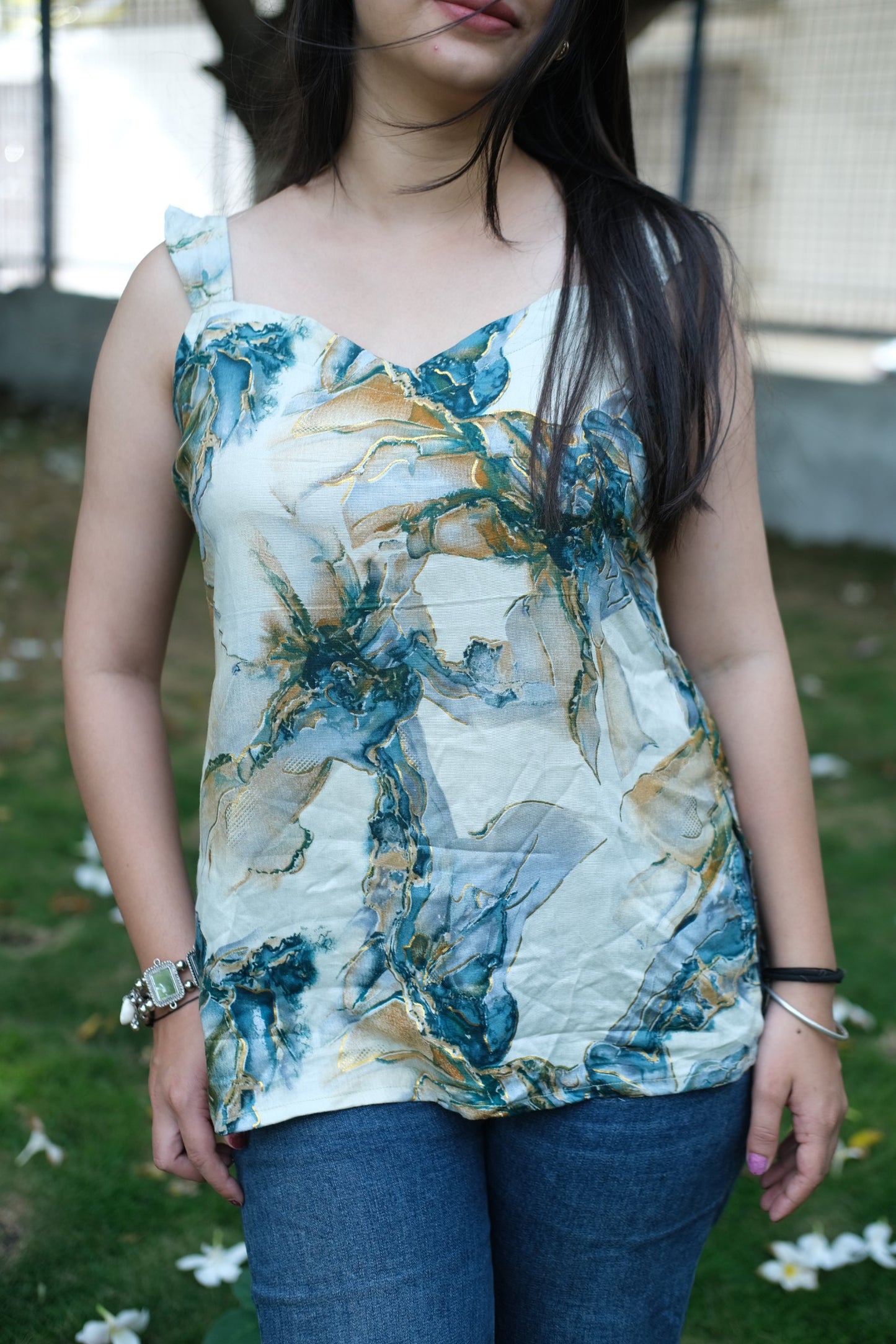 💙Aqua Veins Hand-Painted Sleeveless Kurti