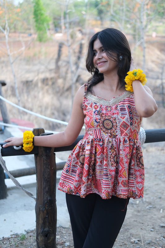 ❤️Red Indie Bloom Sleeveless Short Kurti