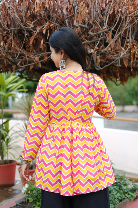 💛 Ziva Sunset Zig-Zag Cotton Short Kurti