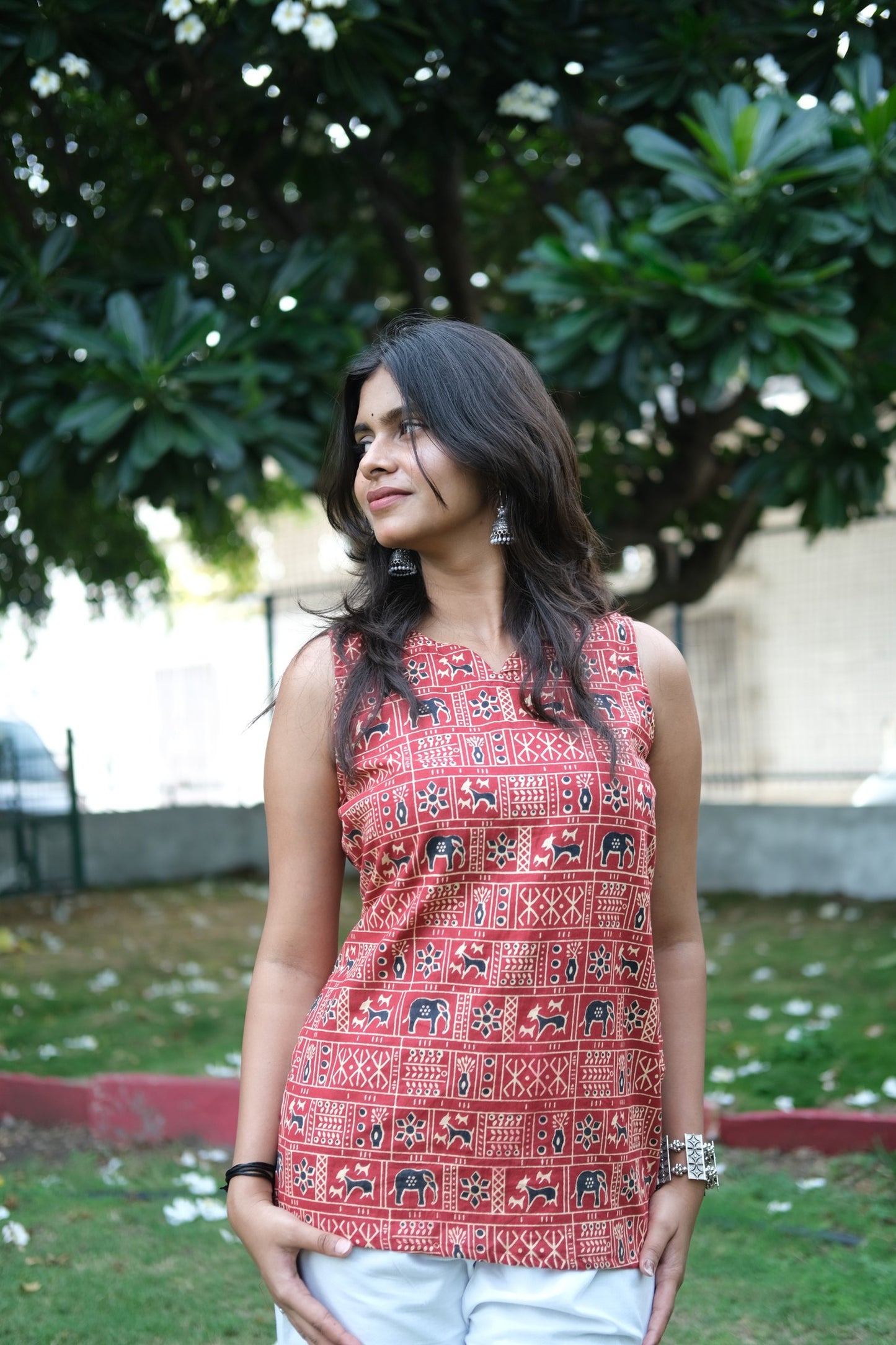 🤩Ranglok Rani" – Handcrafted Tribal Muse Kurti