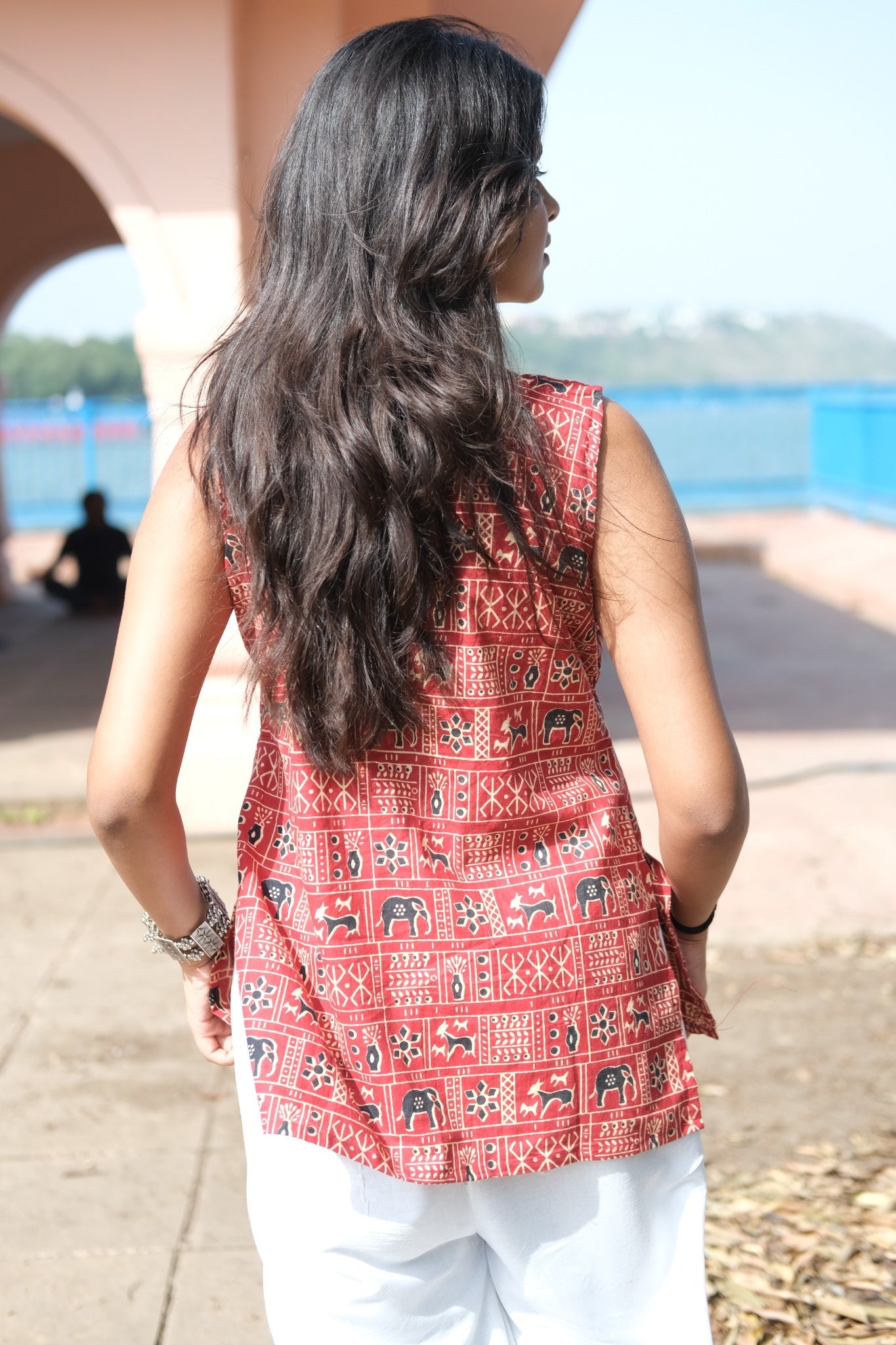 🤩Ranglok Rani" – Handcrafted Tribal Muse Kurti