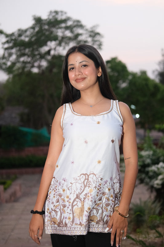 💌Vanvaas Embroidered Cotton Sleeveless Kurti