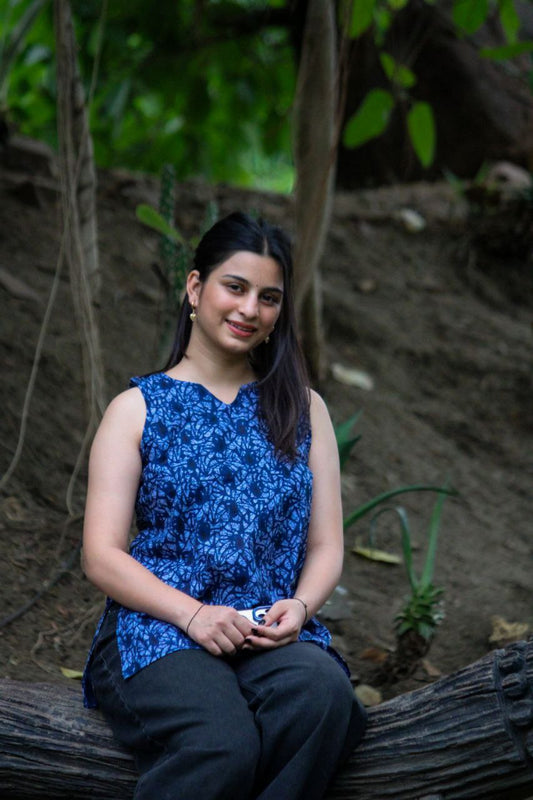 💙Indigo Vibe Sleeveless Kurti
